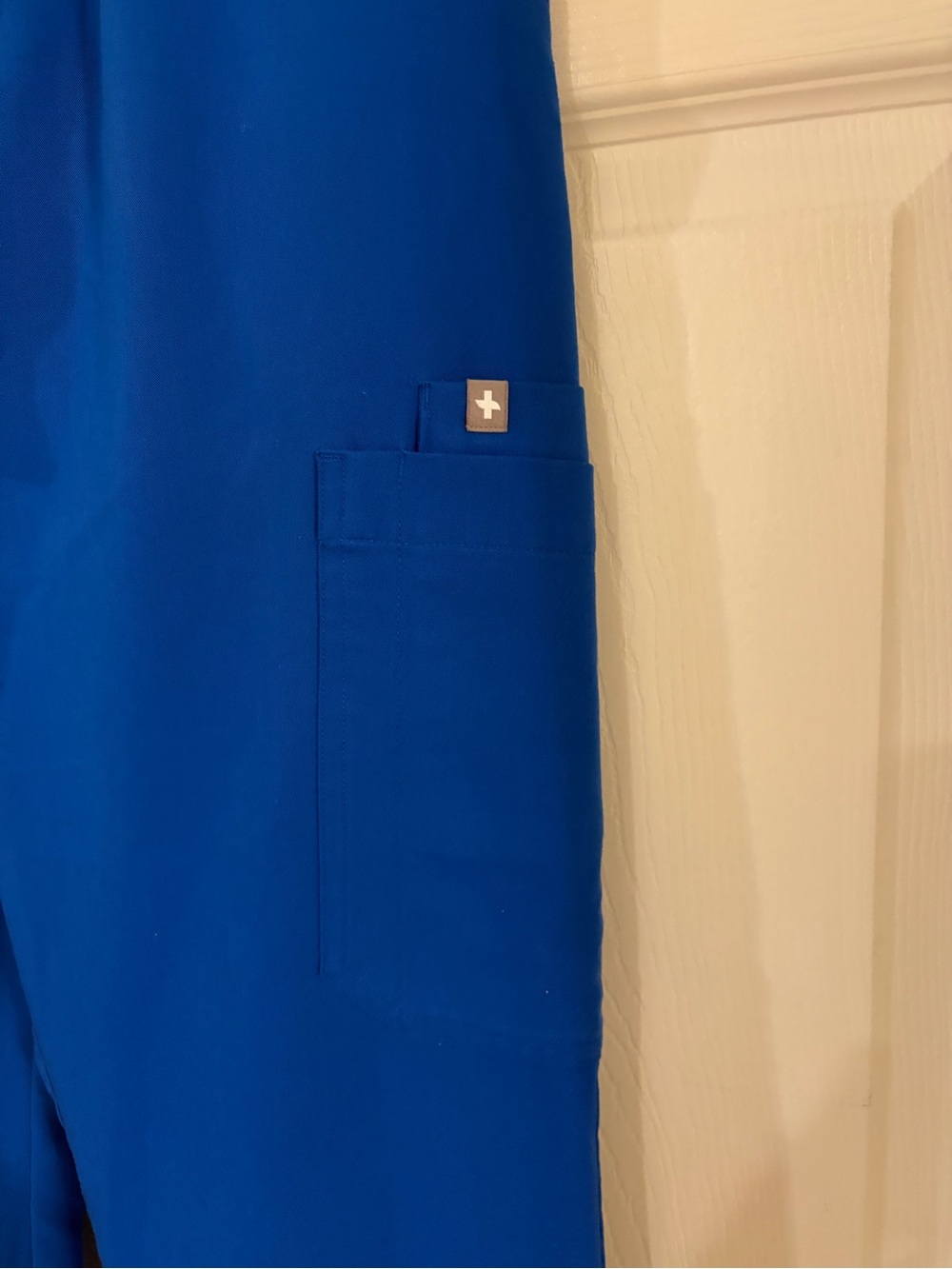 FIGS Straight-Leg Scrub Pants in Royal Blue - Picture 3 of 5